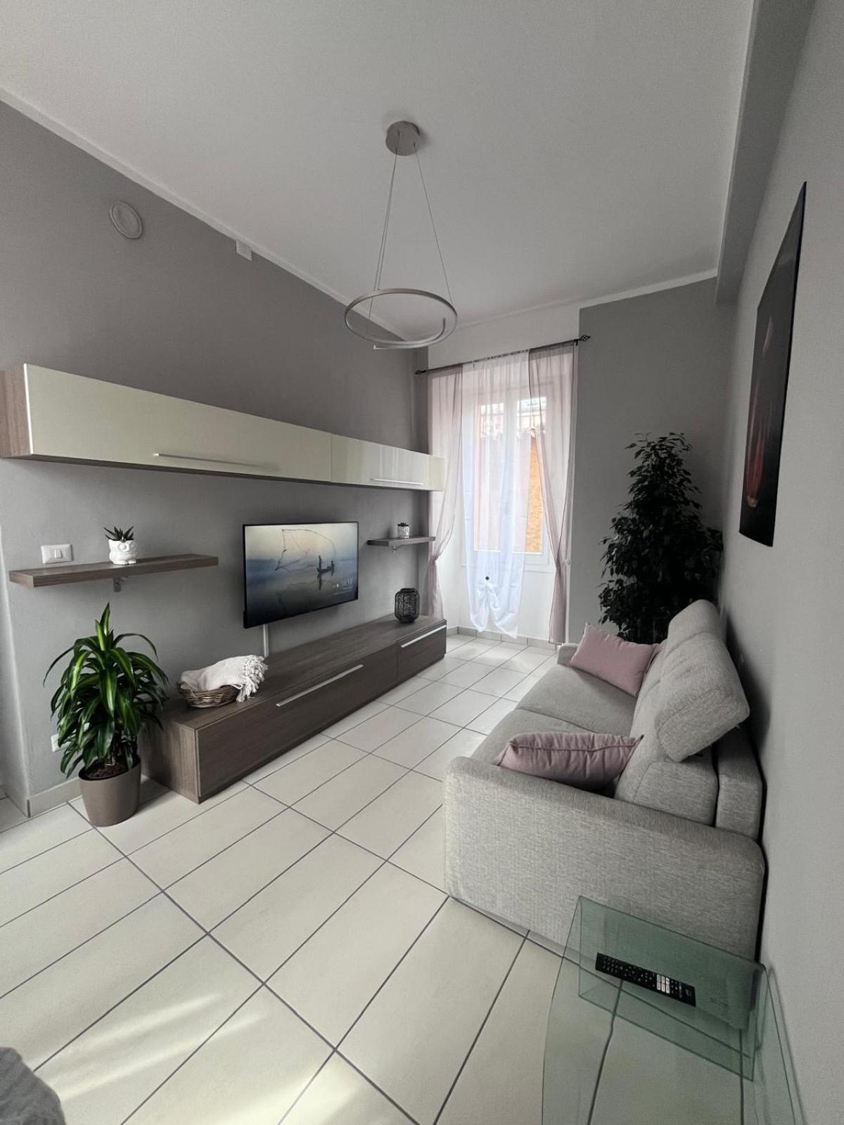 Casa Castagna Appartamento - Леко Екстериор снимка