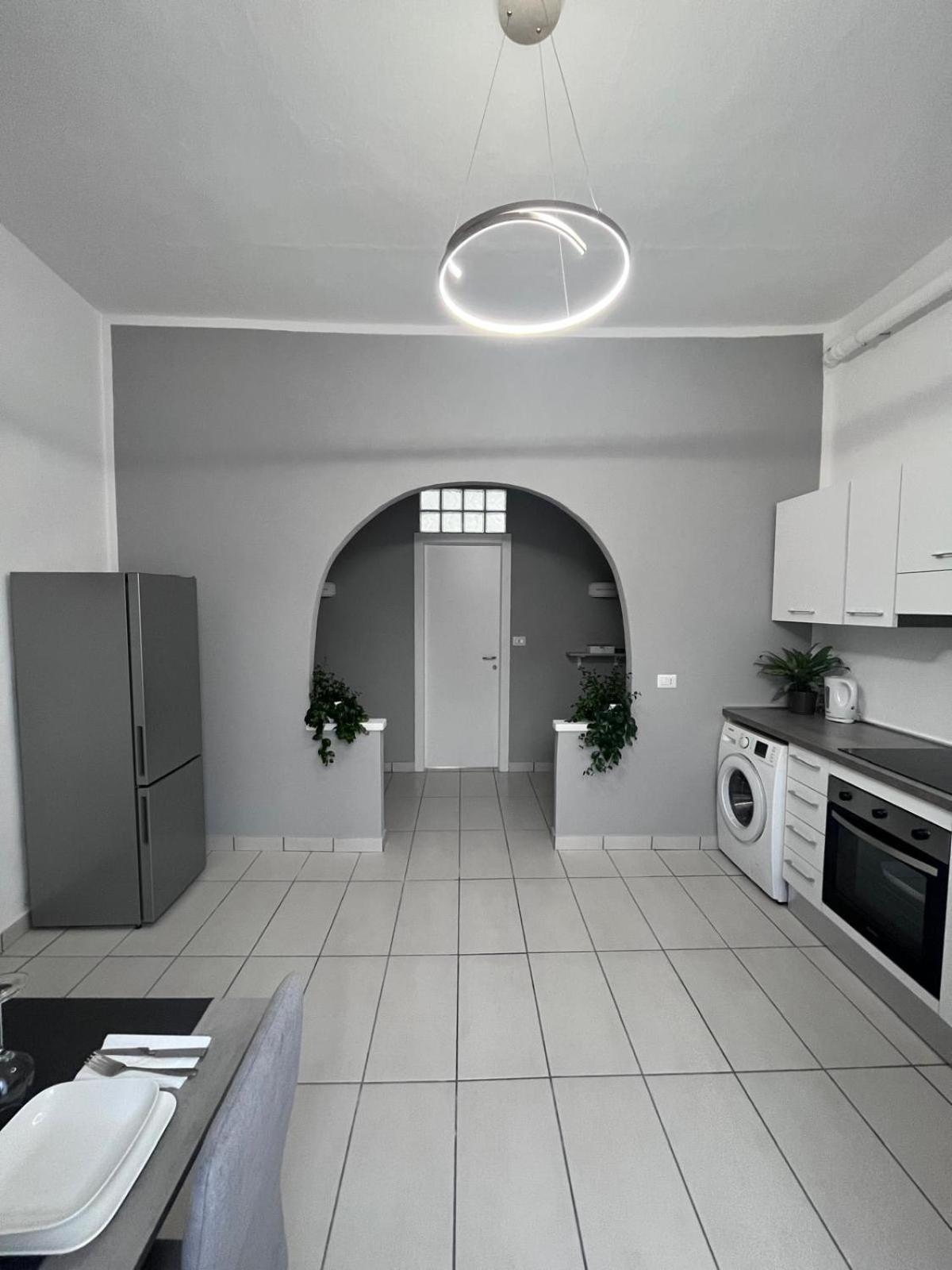 Casa Castagna Appartamento - Леко Екстериор снимка