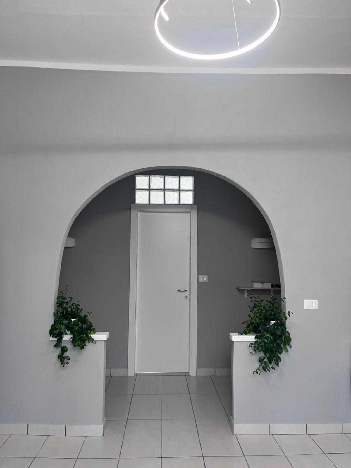 Casa Castagna Appartamento - Леко Екстериор снимка