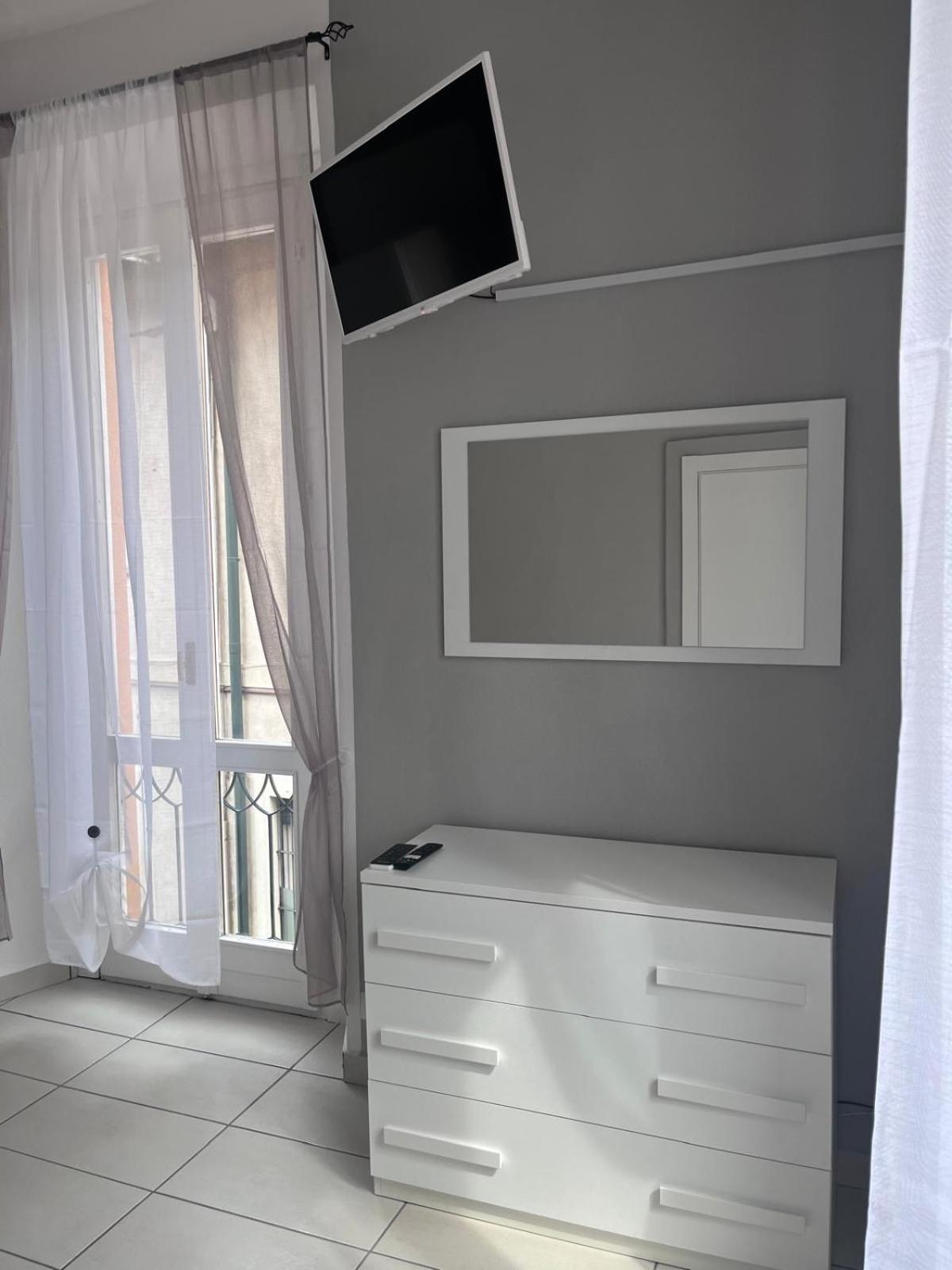 Casa Castagna Appartamento - Леко Екстериор снимка